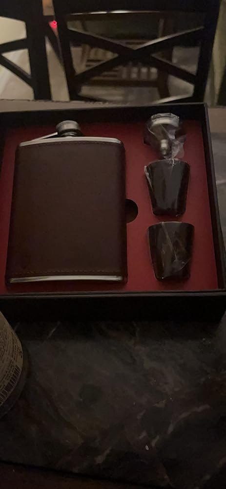 Customer photo: the set in its box on a table